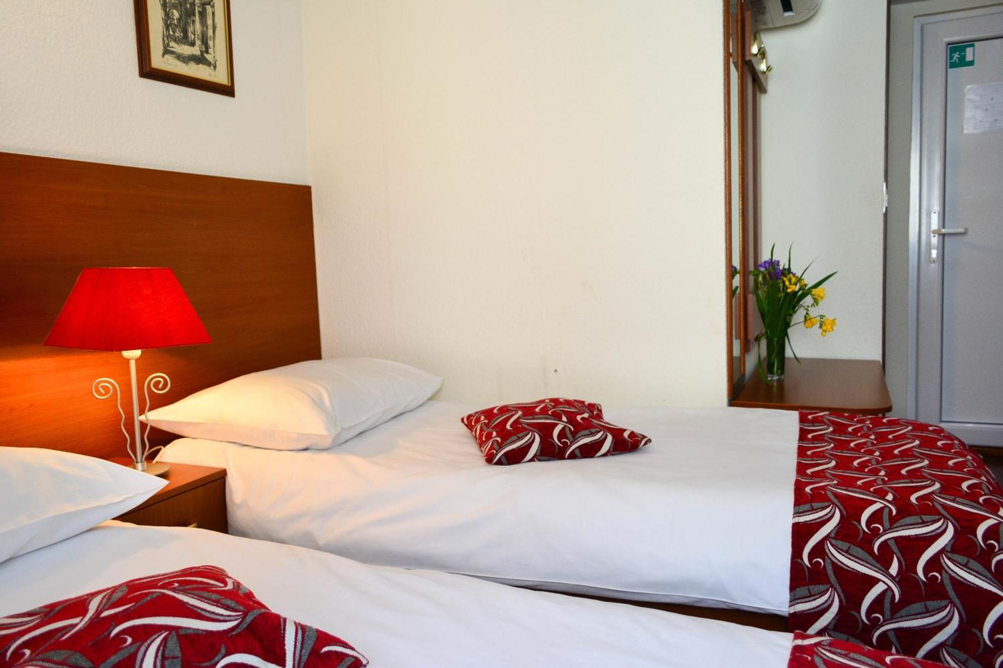 ספליט Hotel Kastel 1700 חדר תמונה